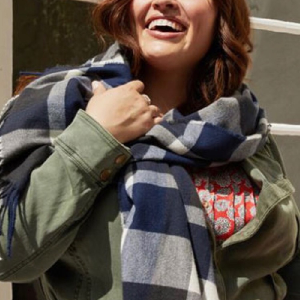 plush-apparel ULTRA SOFT FLEECE PLAID SCARF - Picture 7 of 8